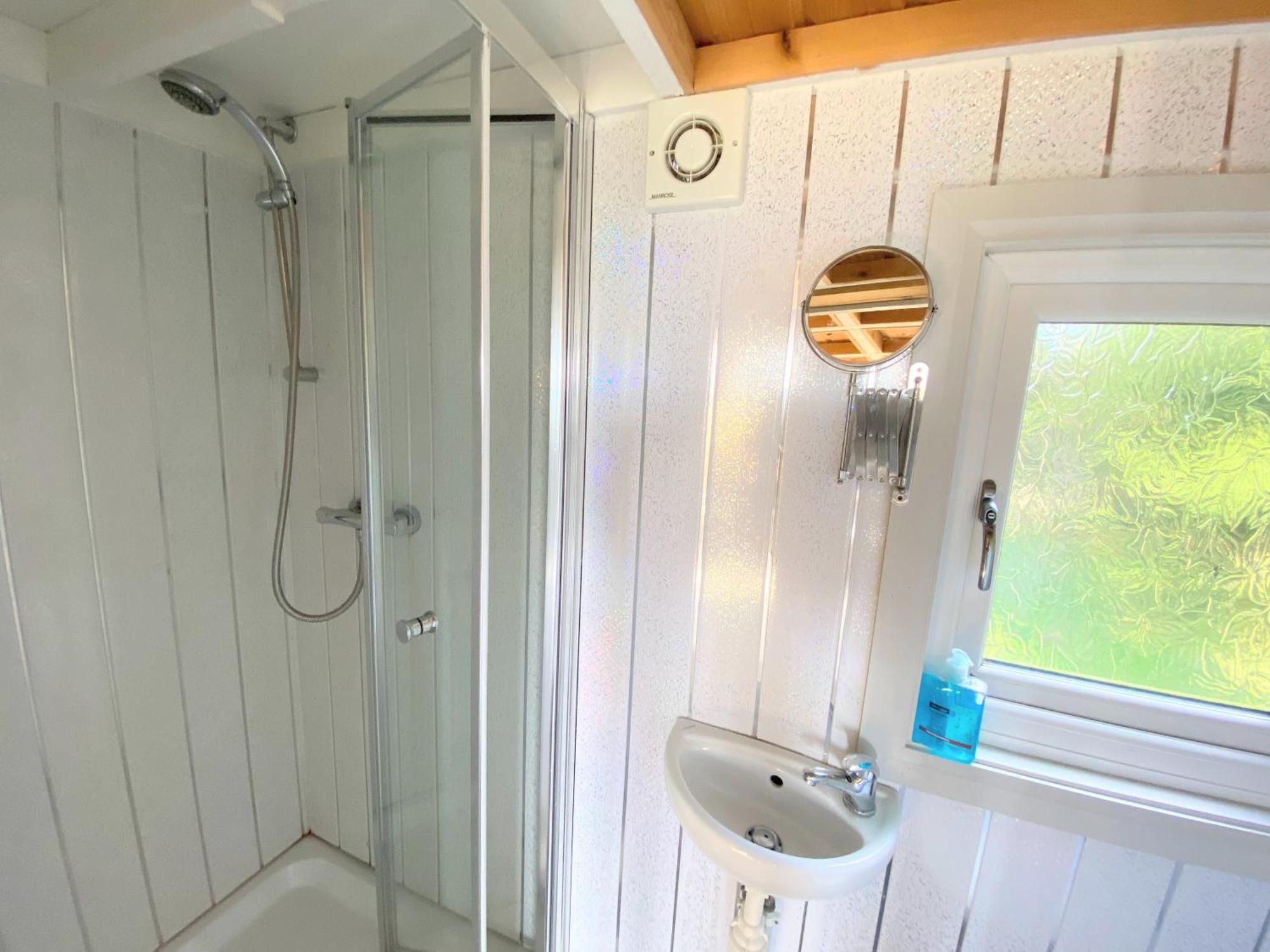 Blair Tiny House With Private Hot Tub - Fife - Loch Leven - Lomond Hills Villa Dunfermline Eksteriør bilde